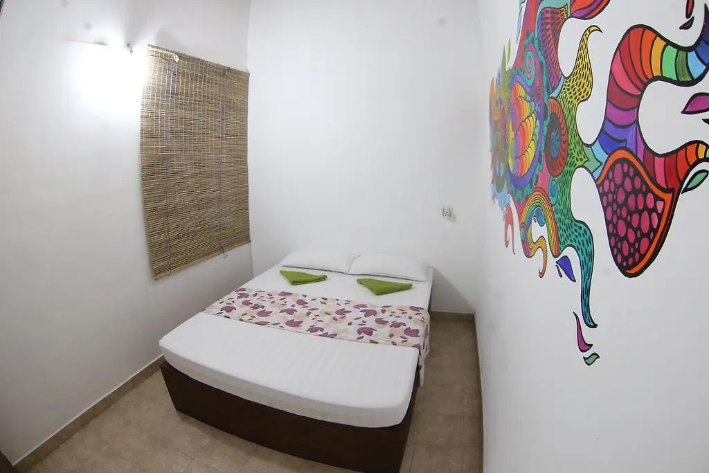 Hostel First Katunayake Negombo