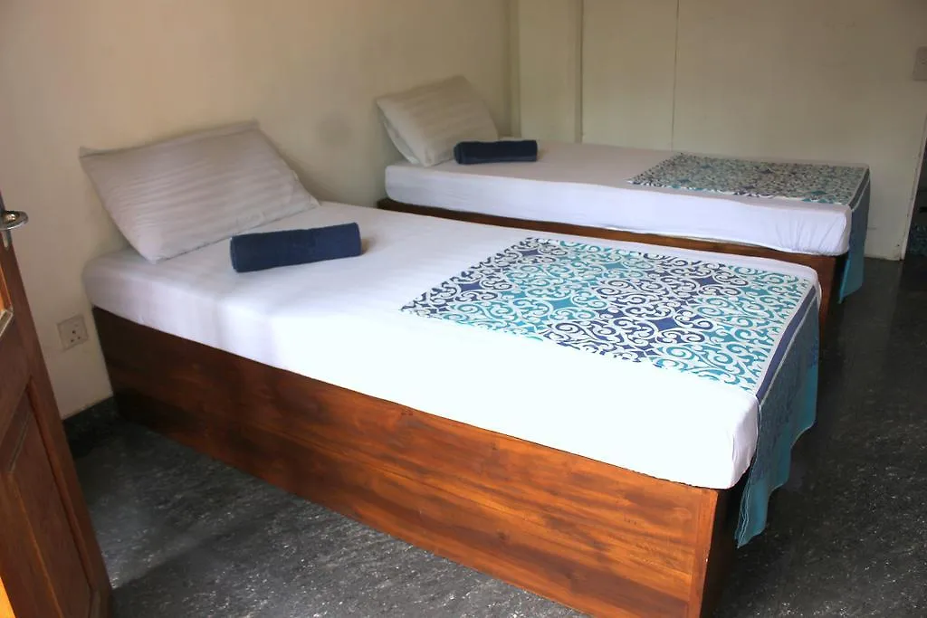 Hostel First Katunayake Negombo